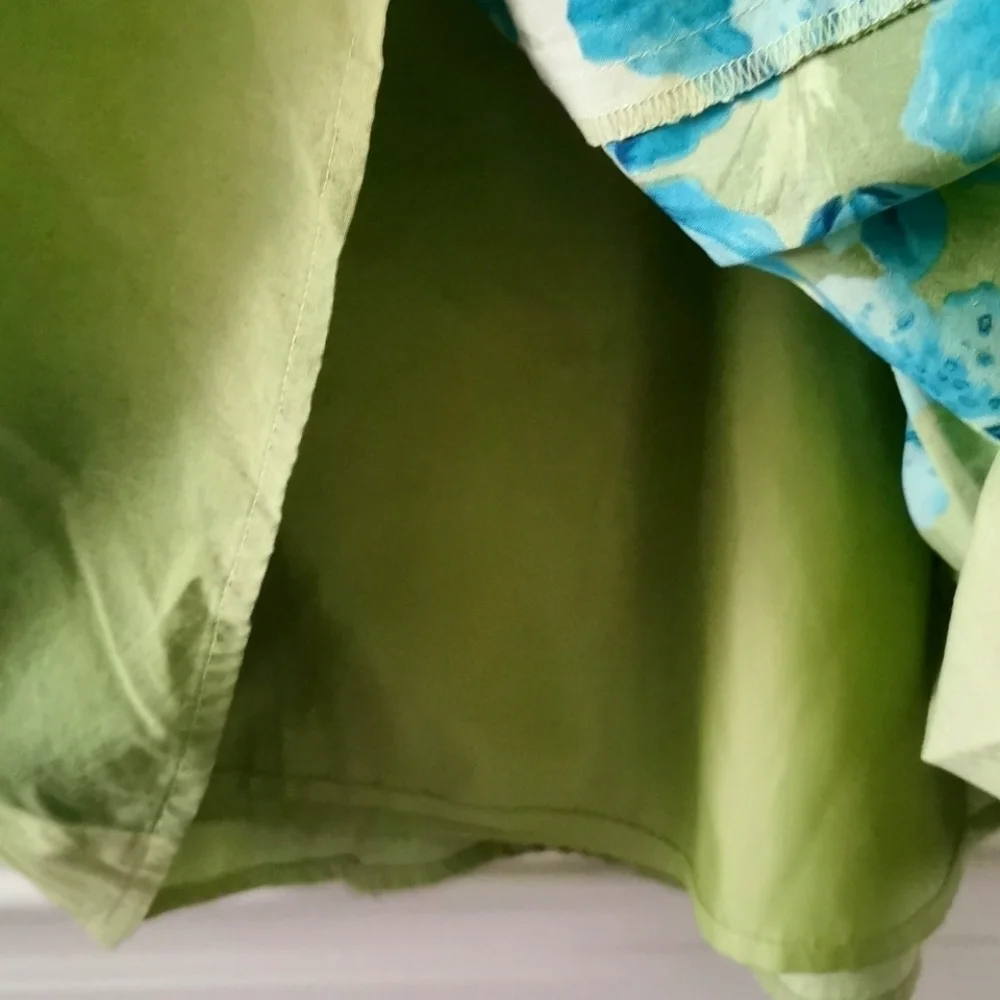 Floral Nygard collection A Line cottagecore skirt. Size 8 petite. EUC - Picture 5 of 5
